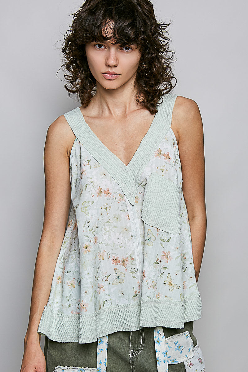 POL Floral V-Neck Tank with Front Pocket-1