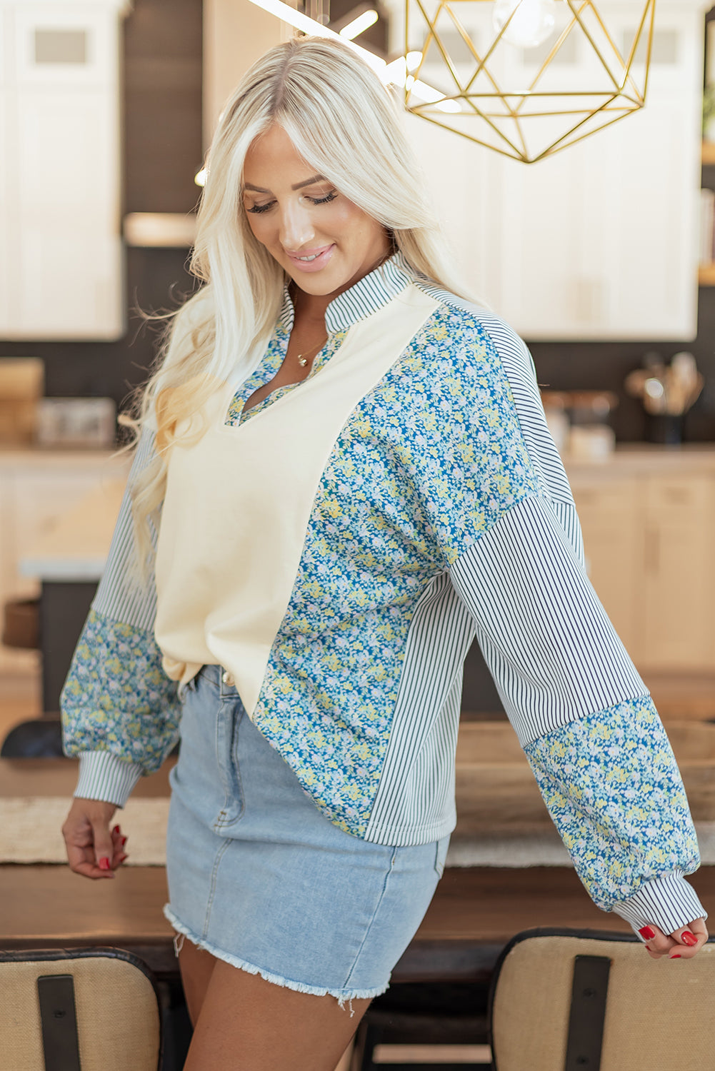 Syllena Collared Boxy Fit Sweatshirt-2