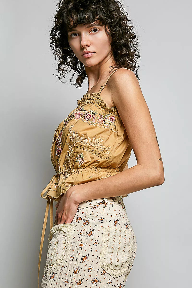 POL Button Down Floral Embroidered Cropped Cami with Lace Detail-2