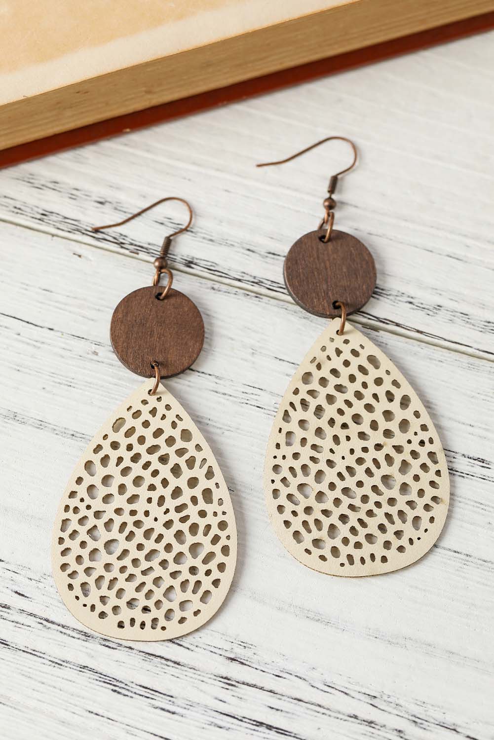Cut-Out Water Drop Hook Earrings-2