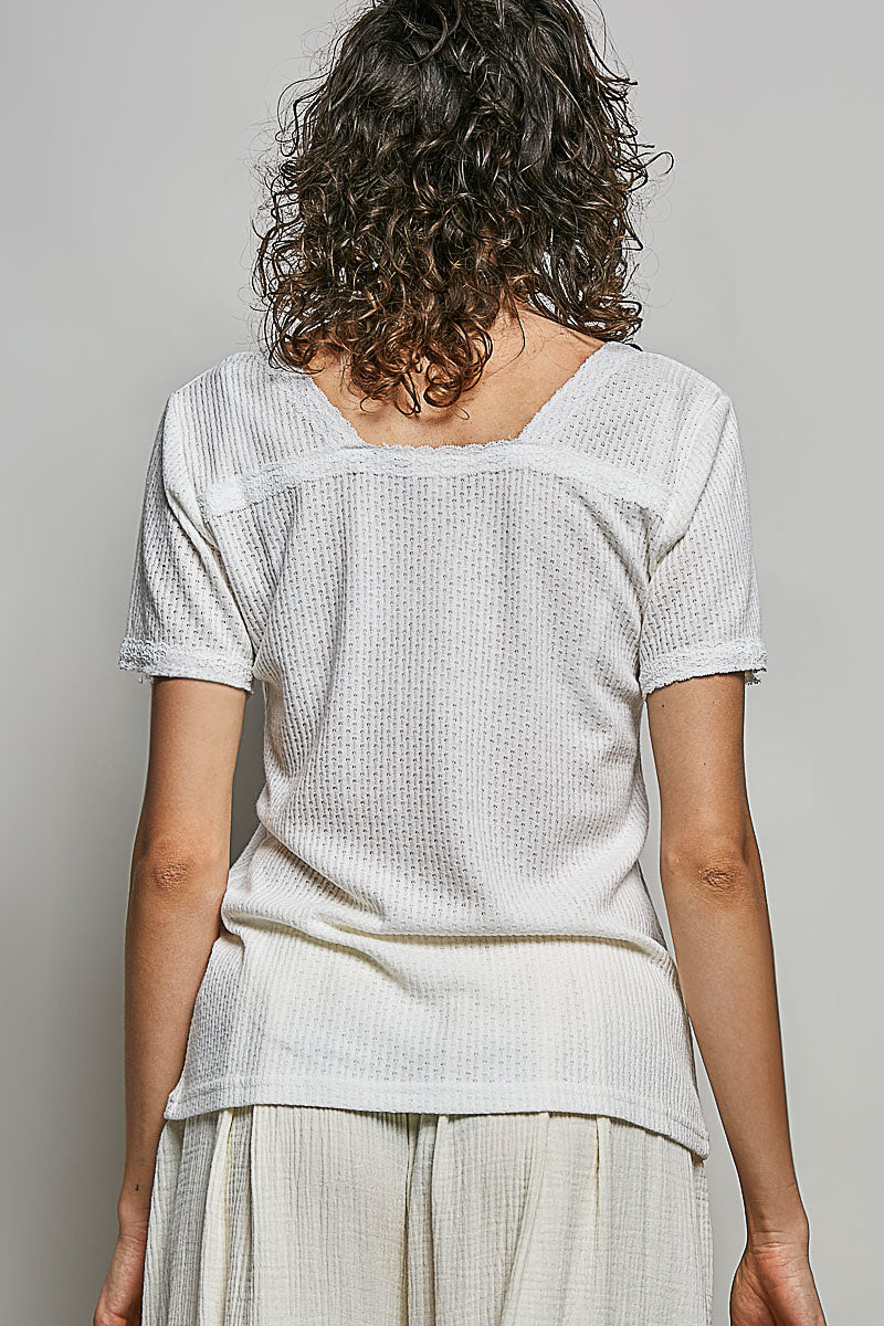 POL Lace Detail V-Neck Short Sleeve Textured T-Shirt-3