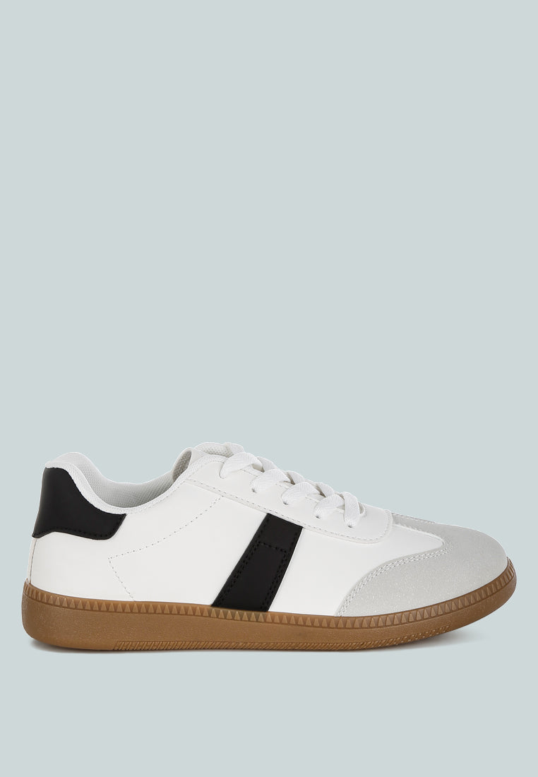 Crossover Classic Lace-Up Flatform Sneaker-5