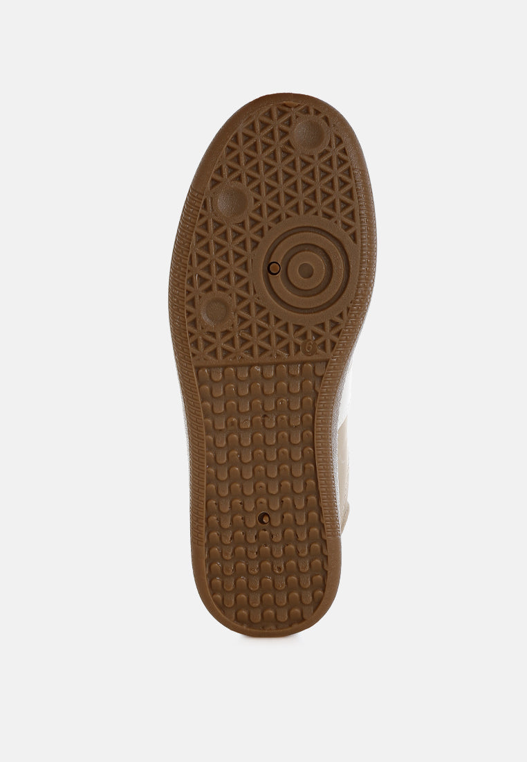 Crossover Classic Lace-Up Flatform Sneaker-4