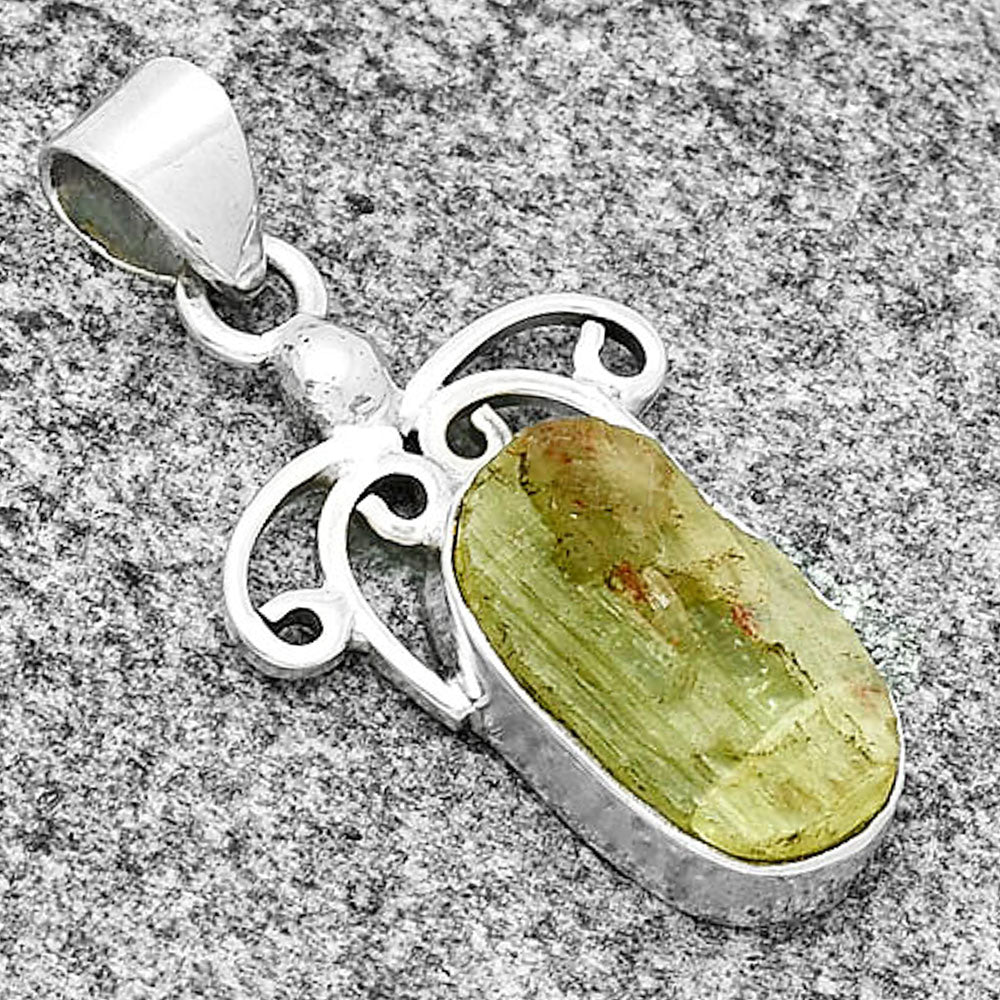Natural Green Kyanite Rough - India Pendant P-1239 SDP130833-2