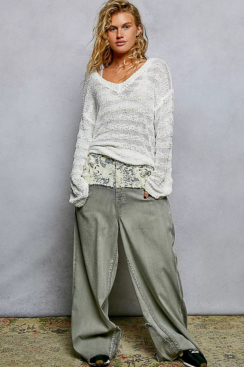 Stripe Pattern V-Neck Long Sleeve Knit Top-4