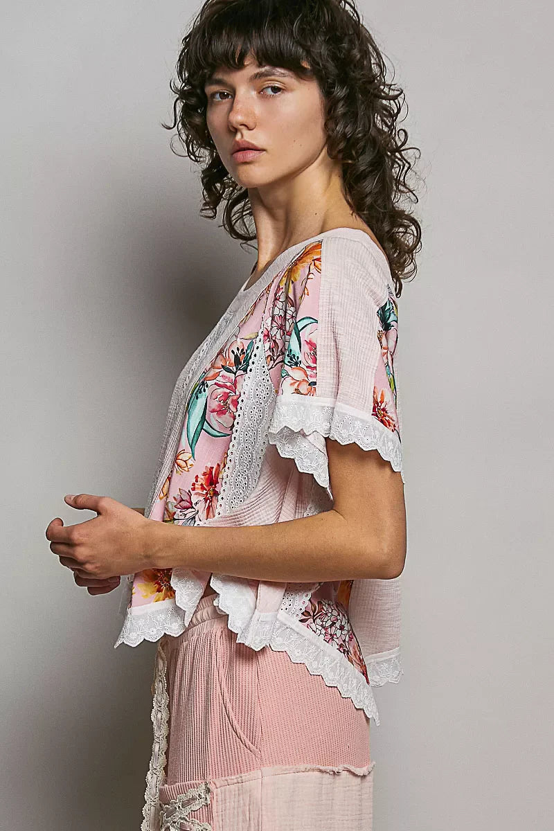 POL Round Neck Ribbed Cropped Top with Lace Detail-2