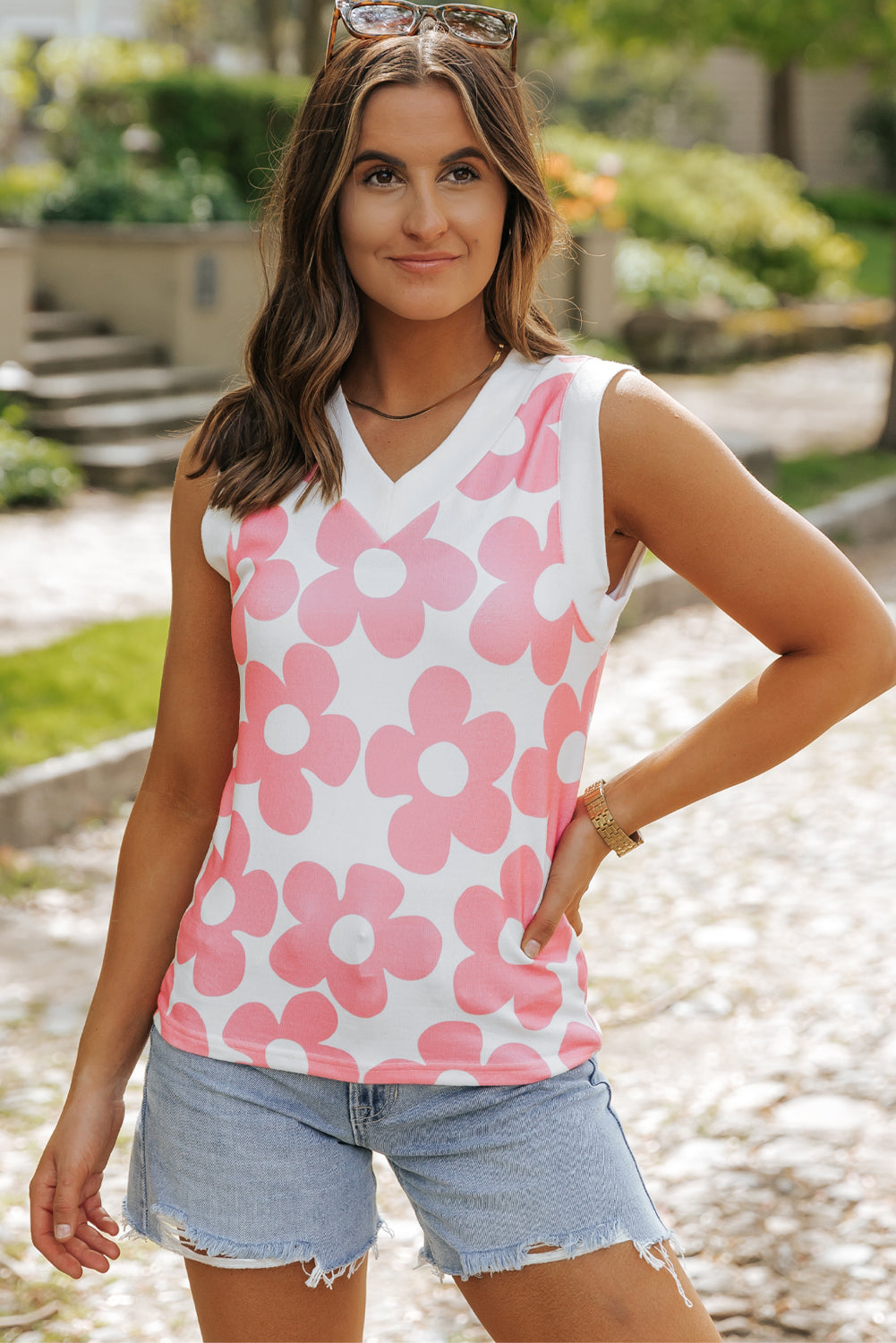 Andi Flower Knitted V Neck Tank Top-2
