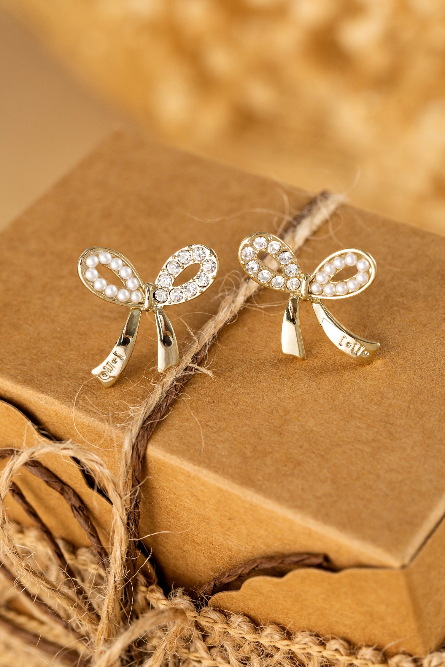 Winter Rhinestone Pearl Bow Earrings-1