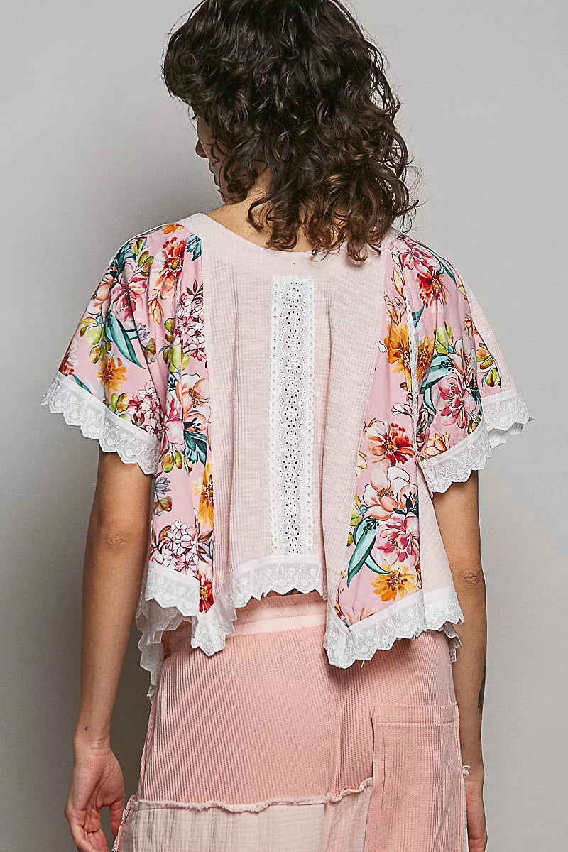 POL Round Neck Ribbed Cropped Top with Lace Detail-3