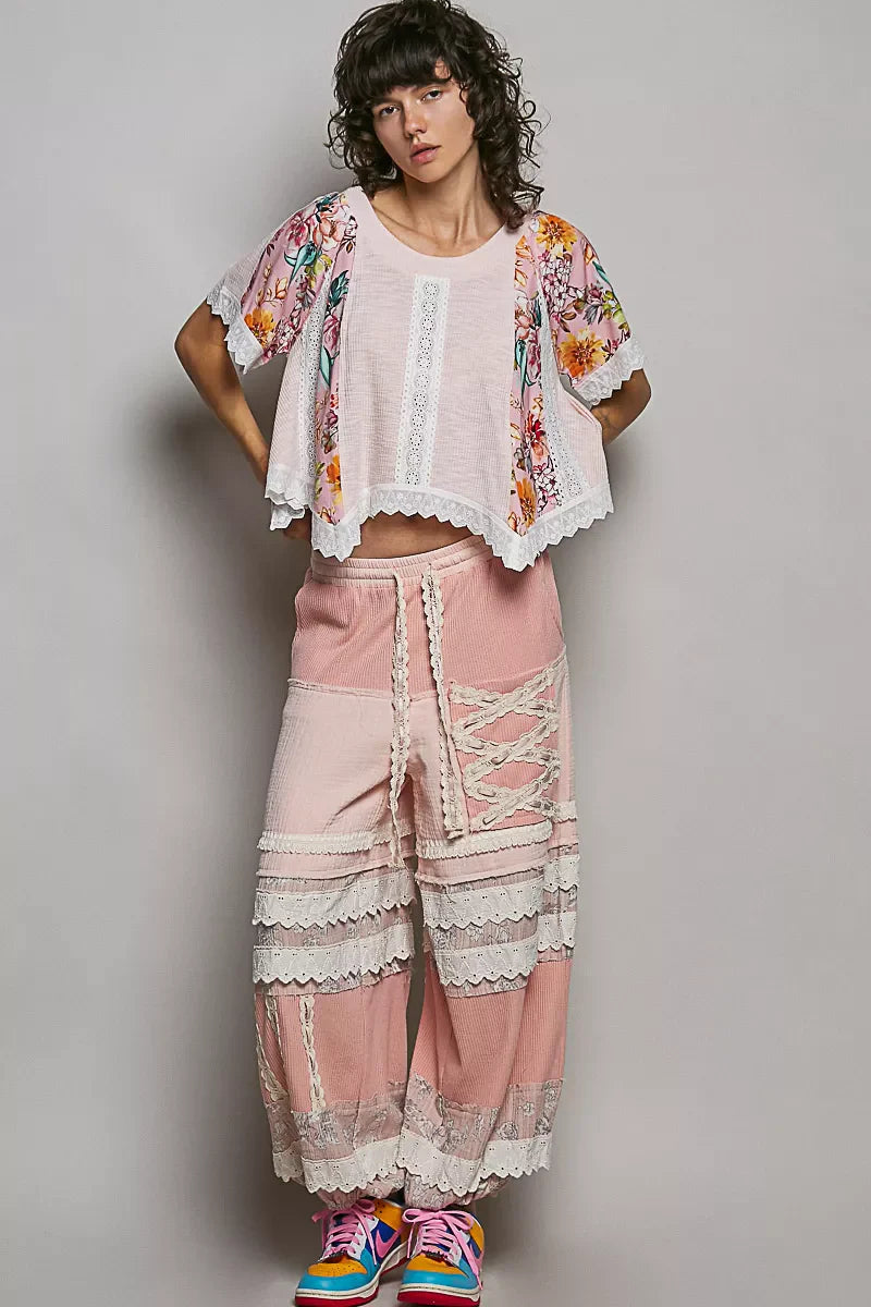 POL Round Neck Ribbed Cropped Top with Lace Detail-4