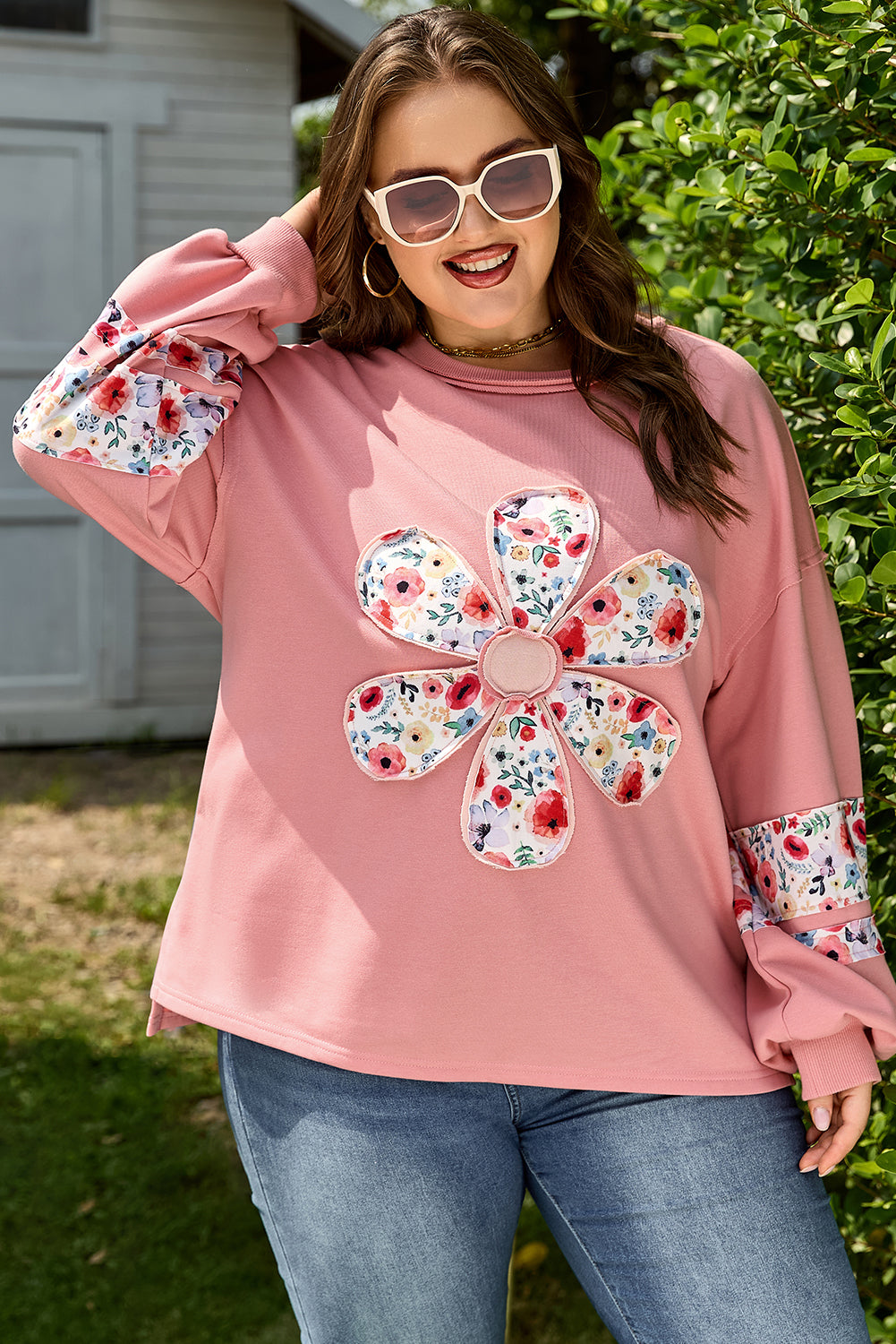 Elizabeth applique Drop Shoulder Sweatshirt-3